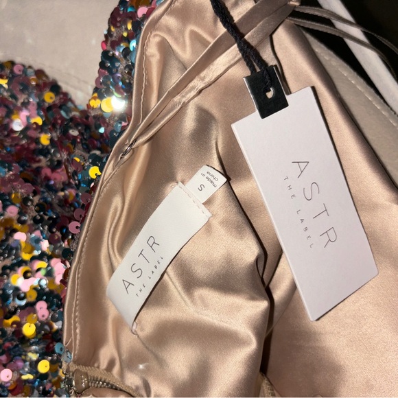 ASTR The Label Multi Colored Mini Dress - Size Small - Picture 5 of 5